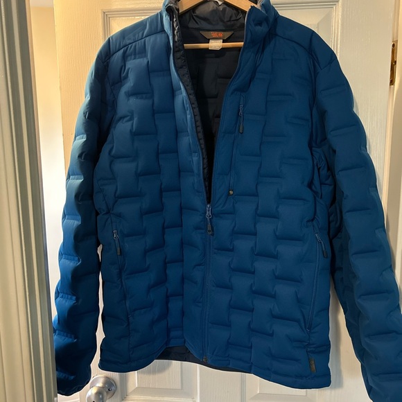 EUC MEN’S XL Mountain Hardware STRETCH DOWN DS puffer in blue. - Picture 3 of 7